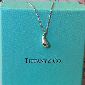 Tiffany & Co. Elsa Peretti Teardrop 16” Necklace